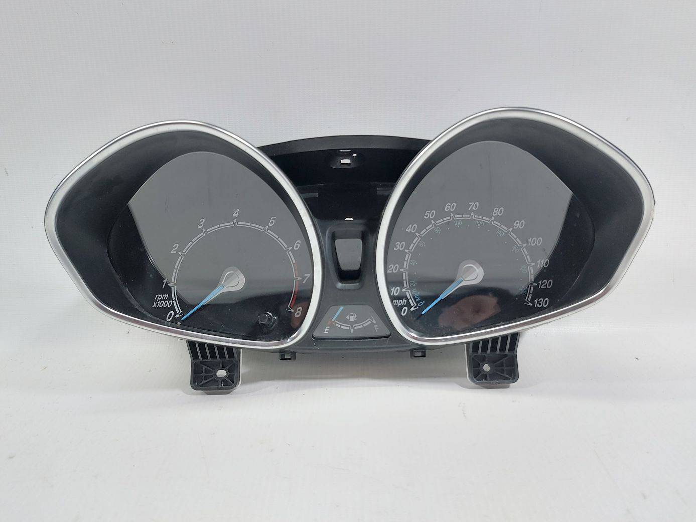 Fiesta. Приборная панель Ford Fiesta 2017-2019 DUBZ10849CT Ford Fiesta