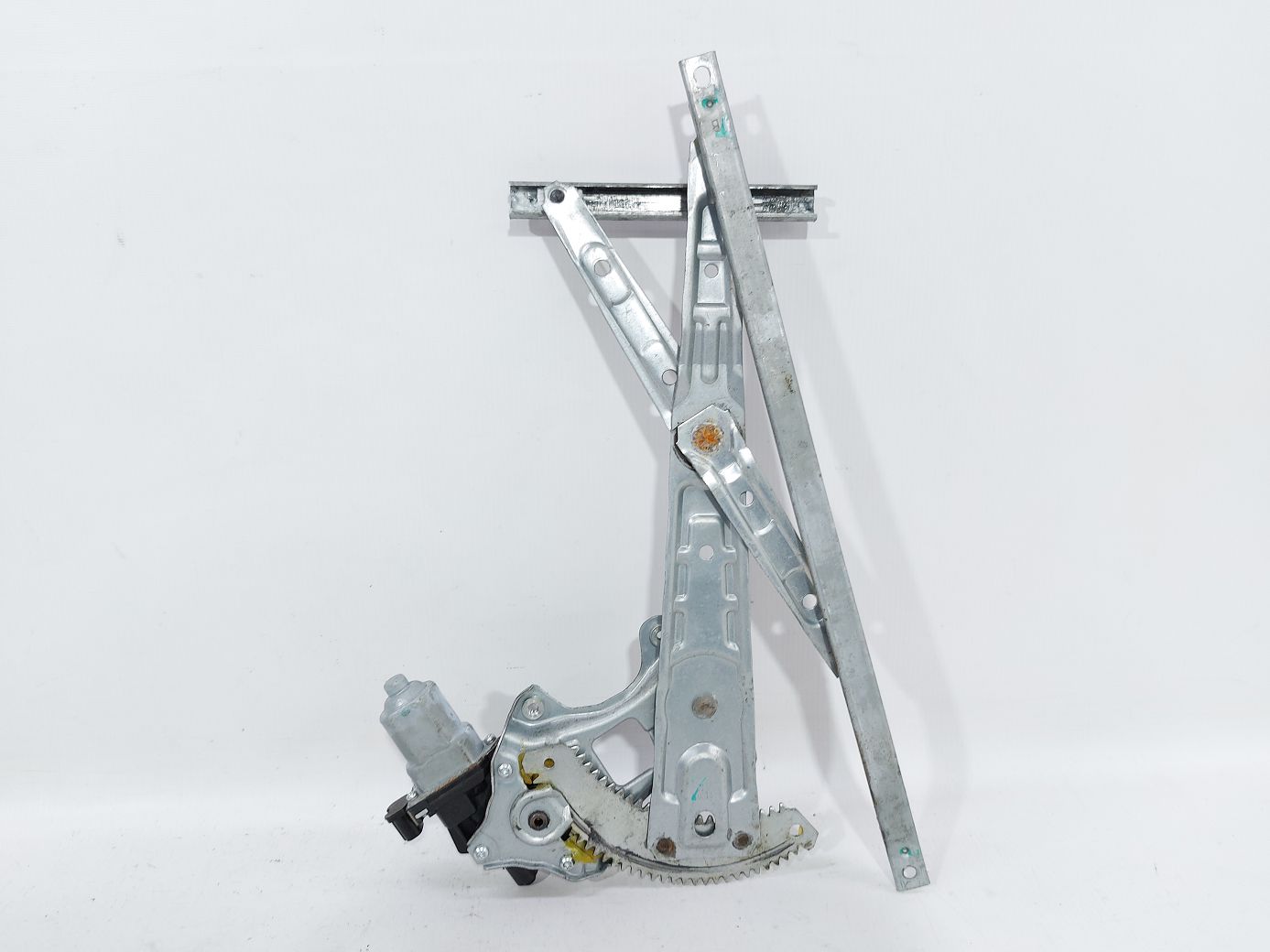 Versa Стеклоподъемник двери передней левой Nissan Versa 2012-2019 807313BA0A Nissan Versa 2