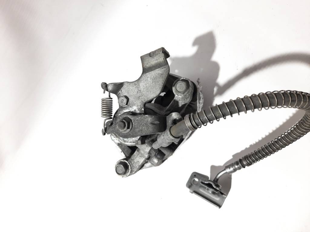 Veloster Супорт гальмівний задній лівий Hyundai Veloster 2012-2017 583102VA30 Hyundai Veloster 2