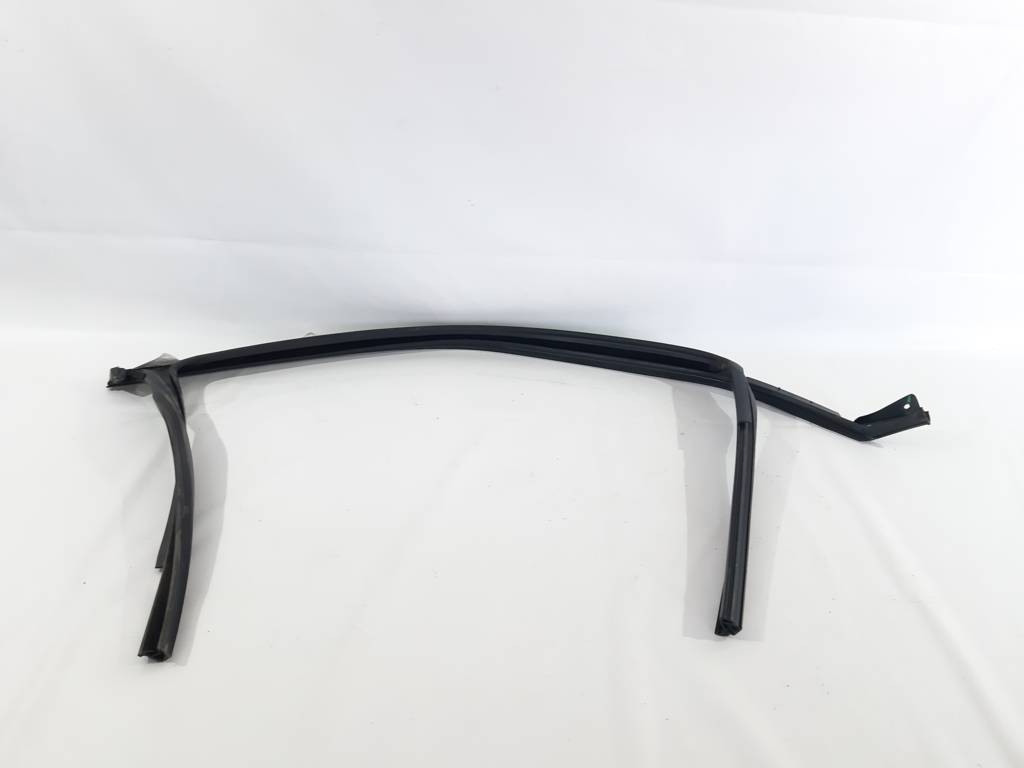 Dart. Уплотнительная резинка стекла двери передней левой Dodge Dart 2013-2019 68082793F Dodge Dart