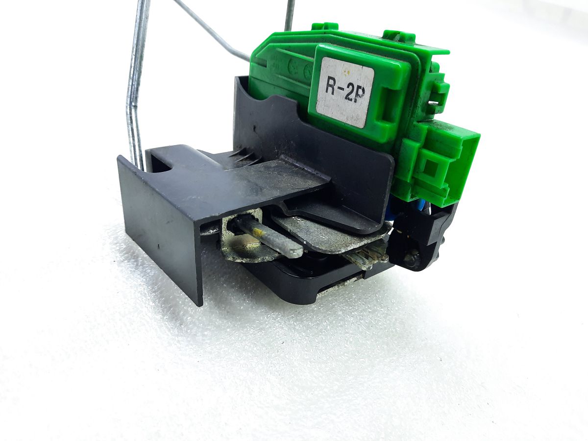 Accent Замок дверей задньої правої Hyundai Accent 2012-2017 814201R020 Hyundai Accent 4