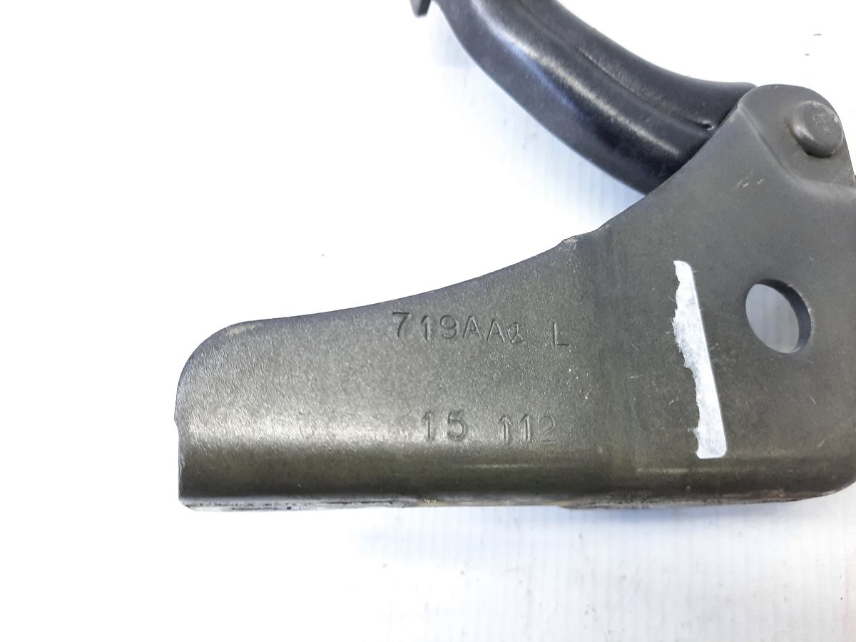 200 limited Петля капота левая Chrysler 200 Limited 2015-2017 68143719AA Chrysler 200 Limited 2