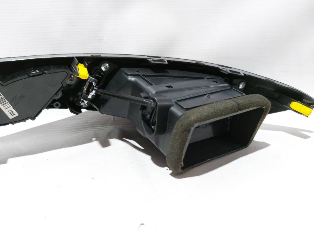 Veloster Повітропровід центральний Hyundai Veloster 2012-2016 84740-2V100-RDR Hyundai Veloster 10