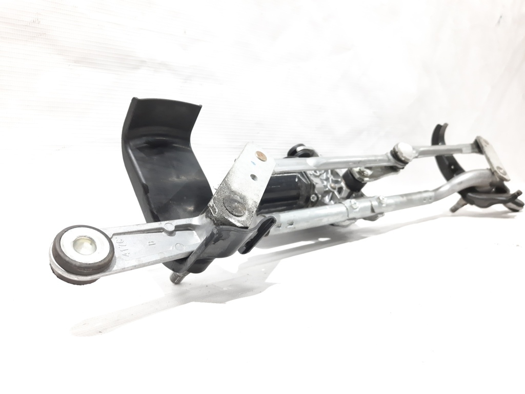 3 Механізм склоочисника Mazda 3 2014-2018 BHS267360A Mazda 3 23