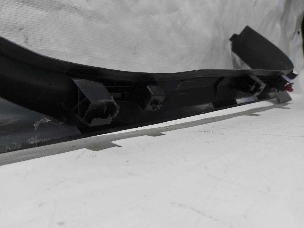 Cruze Обшивка порога переднего права Chevrolet Cruze 2016-2019 84243029 Chevrolet Cruze 7