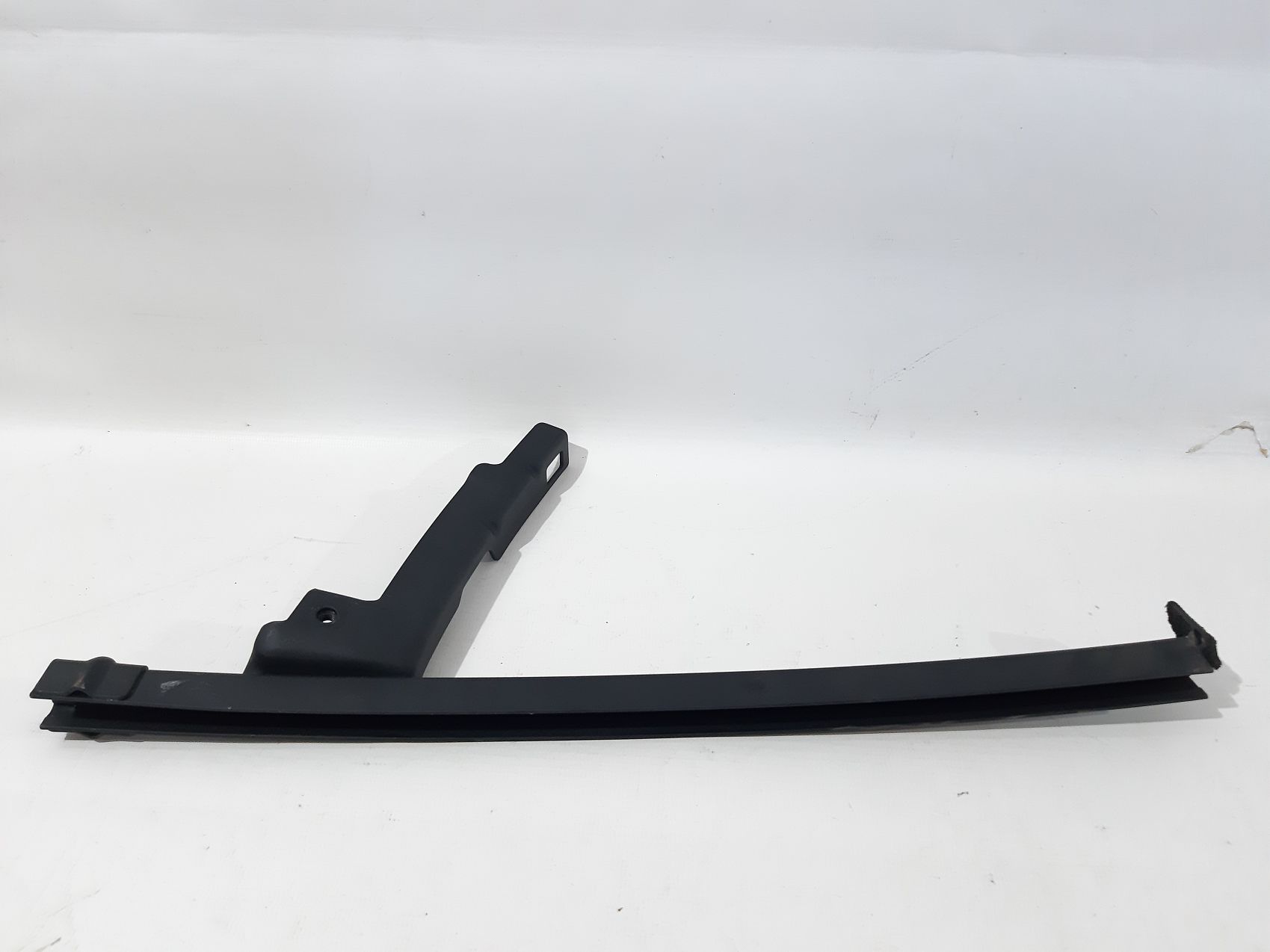 Elantra Напрямна скло дверей задньої лівої Hyundai Elantra 2017-2020 83510F2000 Hyundai Elantra 3