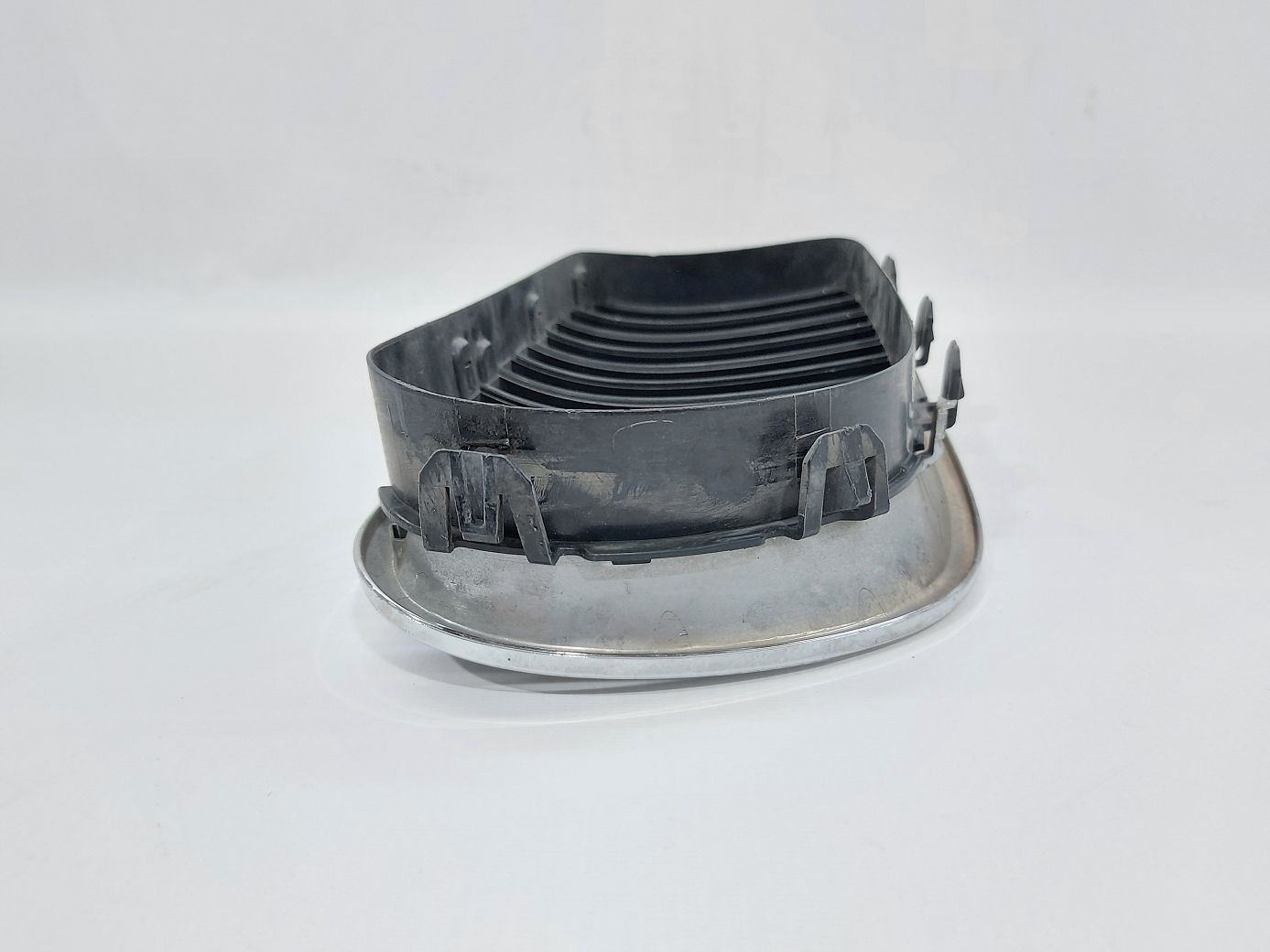 5 series Решітка бампера верхня ліва (ніздря) BMW 5 series 2011-2013 51137261355 BMW 5 series 8 5 series Решітка бампера верхня ліва (ніздря) BMW 5 series 2011-2013 51137261355 BMW 5 series 8