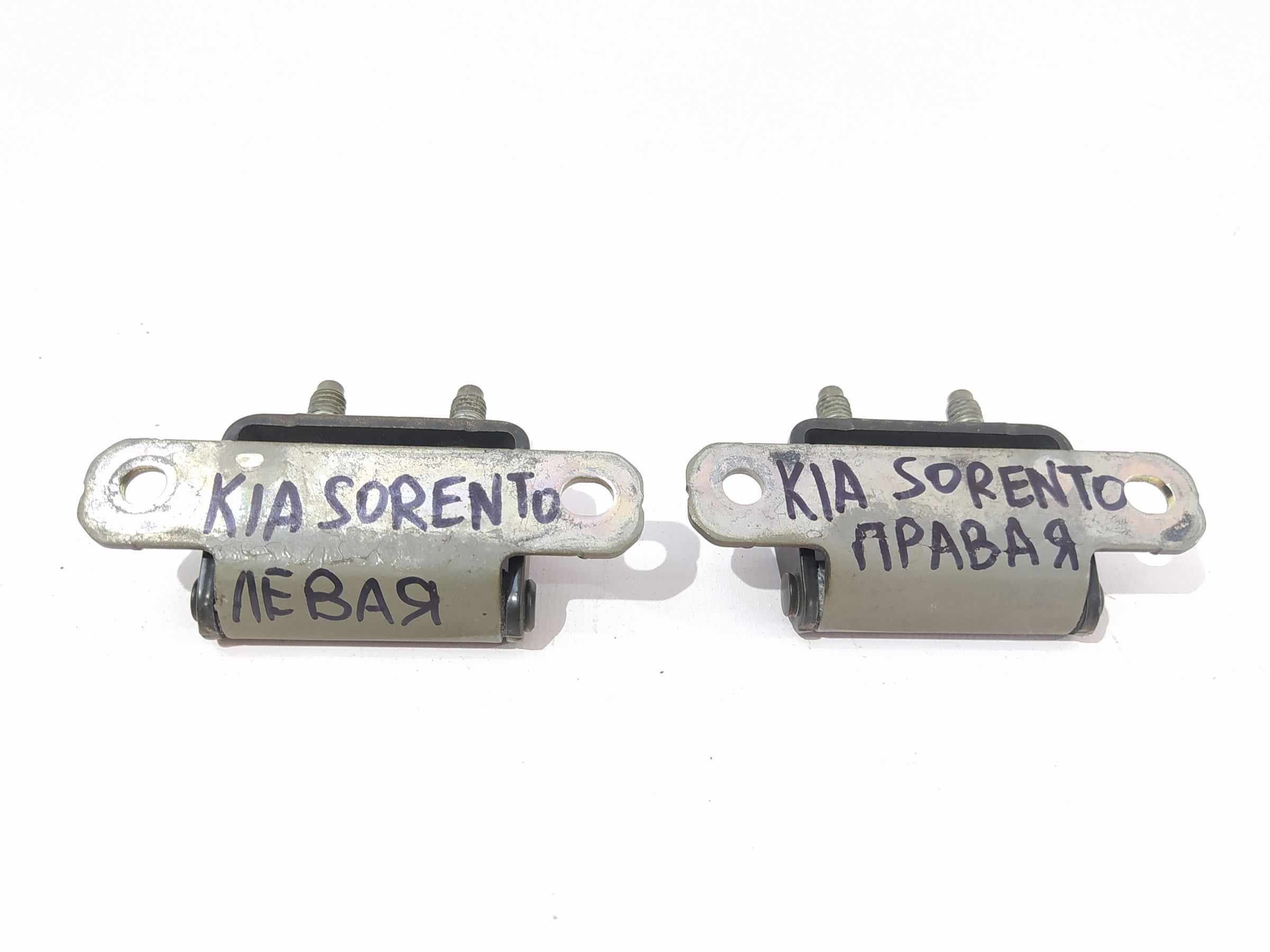Sorento Петля крышки багажника (комплект) Kia Sorento 2011-2013 797102E000 Kia Sorento 2