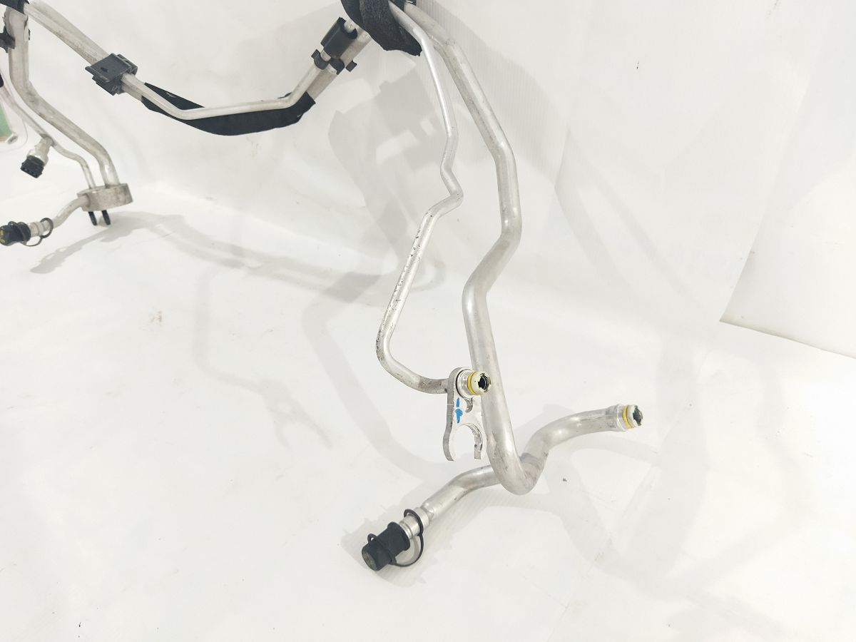 S60 Трубка кондиционера Volvo S60 2014-2018 31404483 Volvo S60 4