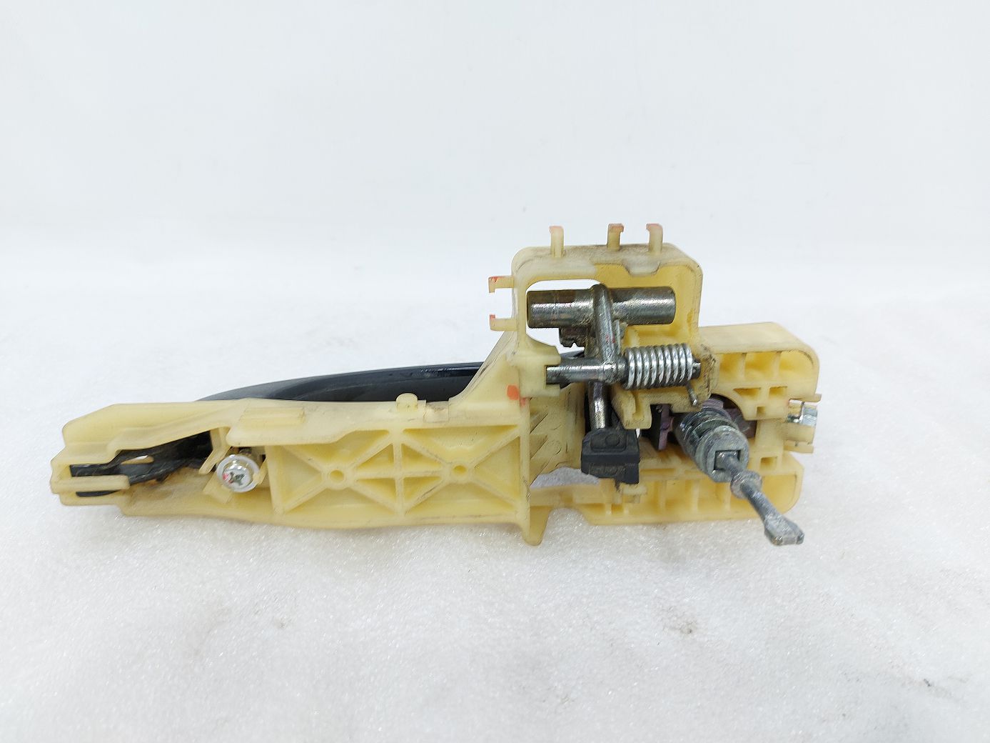 Veloster Ручка дверей передньої лівої зовнішня (чорна) Hyundai Veloster 2012-2017 826512V000 Hyundai Veloster 4