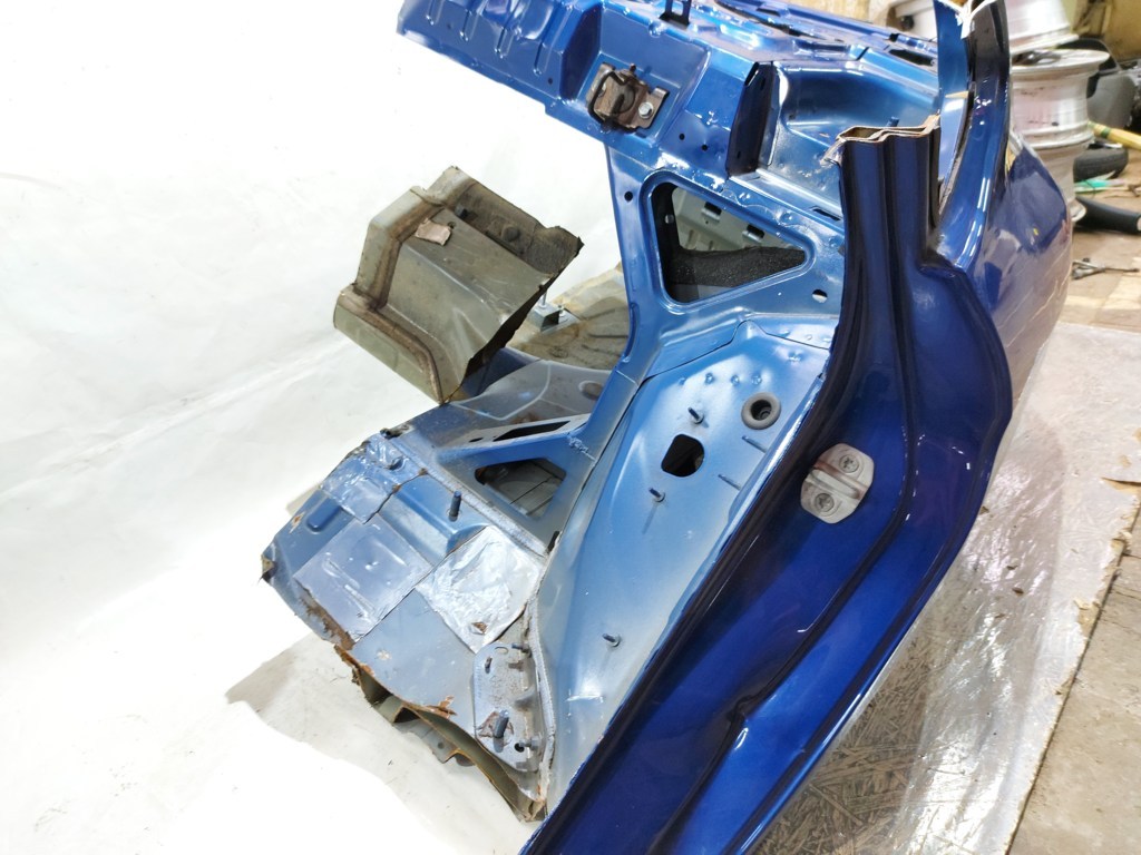 200 limited Чверть кузова задня ліва Chrysler 200 Limited 2015-2017 68248181AC Chrysler 200 Limited 4