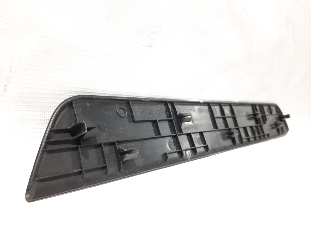 Forte Накладка порога переднього права (декор) Kia Forte 2014-2018 85882A7000 Kia Forte 6