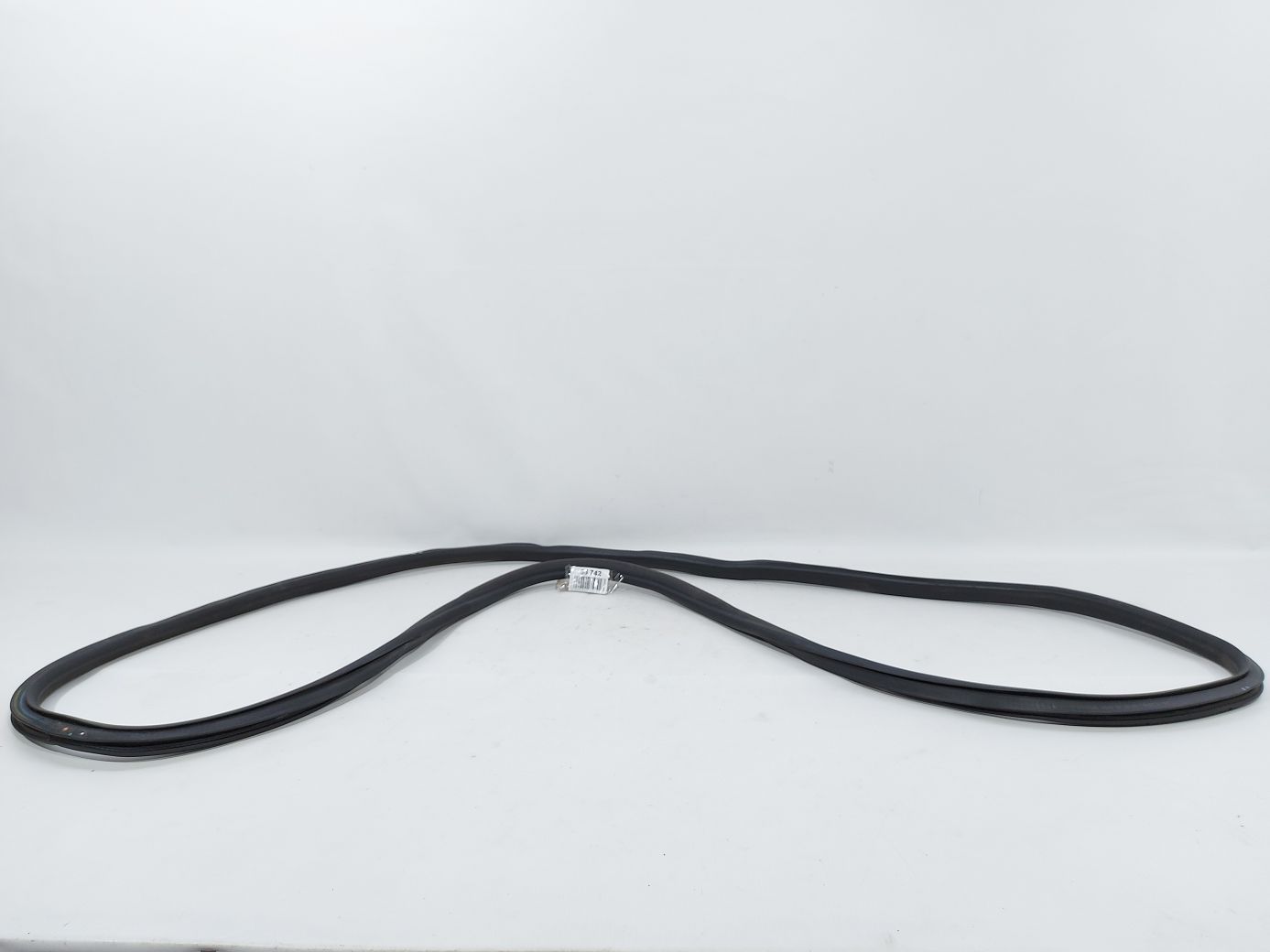 Trax Уплотнительная резинка проёма двери передней левой/правой Chevrolet Trax 2015-2021 94550166 Chevrolet Trax 5