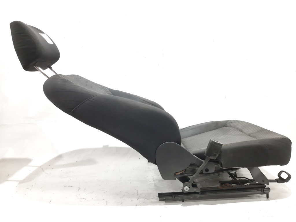 Passat s Сидіння водія Volkswagen Passat S 2011-2018 5C6881105G Volkswagen Passat S 15