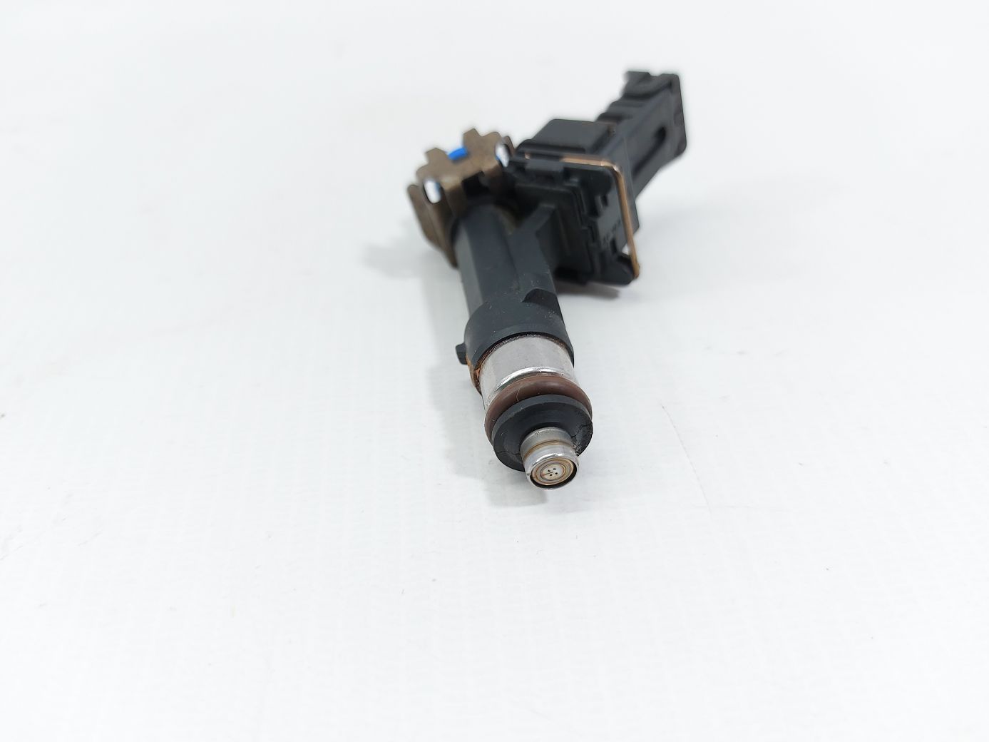 Trax Форсунка топливная Chevrolet Trax 2015-2021 55565970 Chevrolet Trax 3