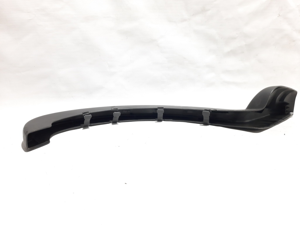 Passat s Накладка на петлю багажника левая (декор) Volkswagen Passat S 2012 561971821A82V Volkswagen Passat S 8