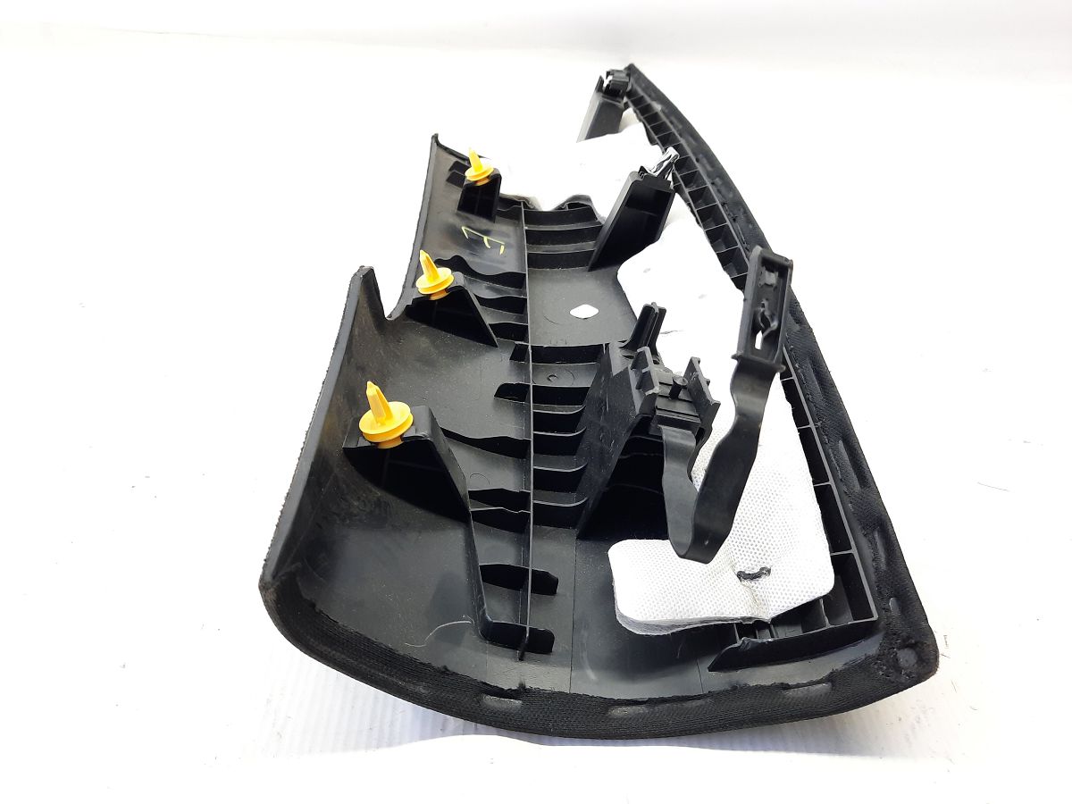 Charger Обшивка стійки задньої права верхня Dodge Charger 2011-2021 1KL82DX9AD Dodge Charger 3