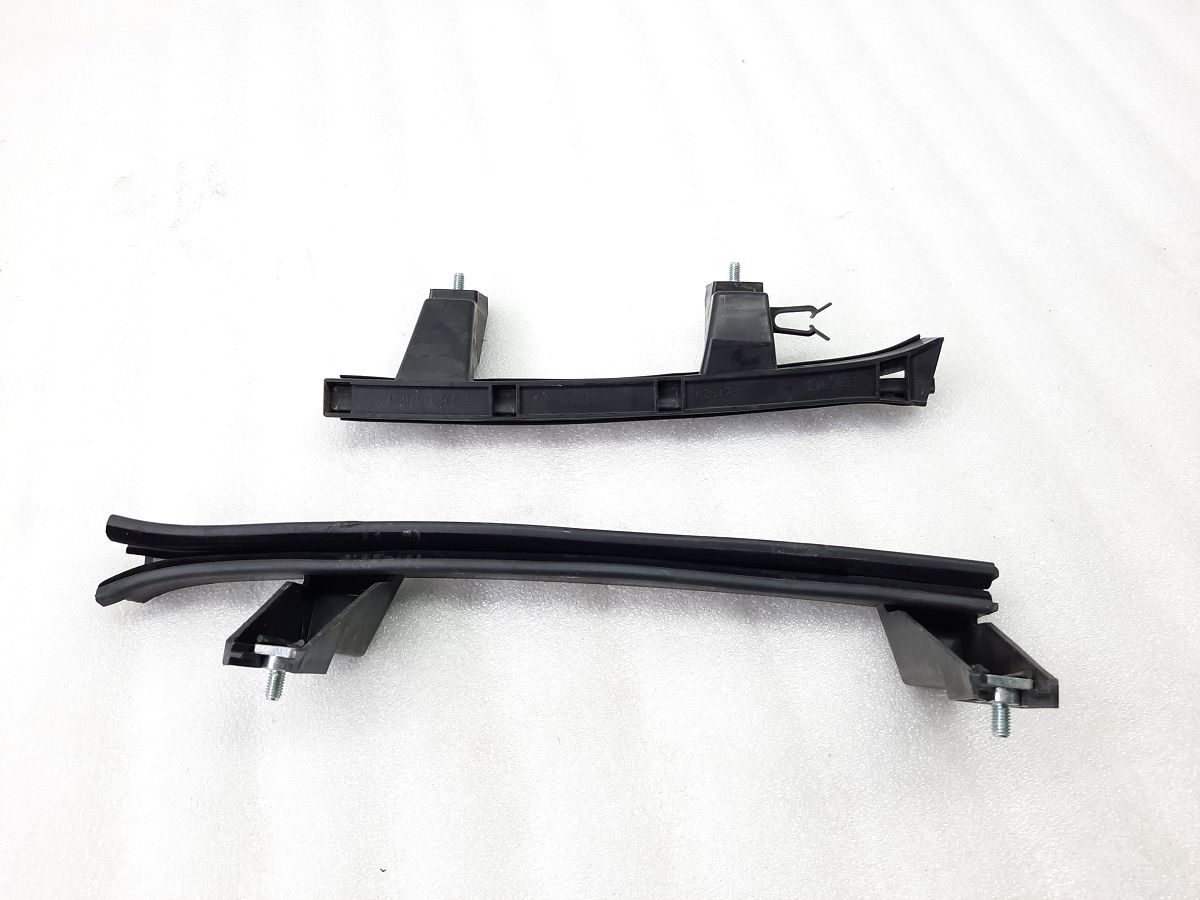 500 Напрямна скло дверей передньої лівої Fiat 500 2012-2018 68070263AA Fiat 500 6