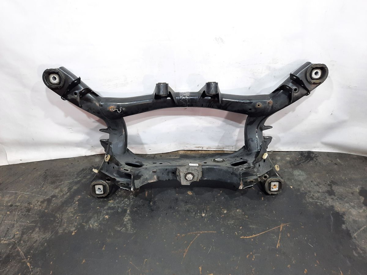 328i xdrive. Підрамник задній BMW 328i xDrive 2013-2016 33306851657 BMW 328i xDrive