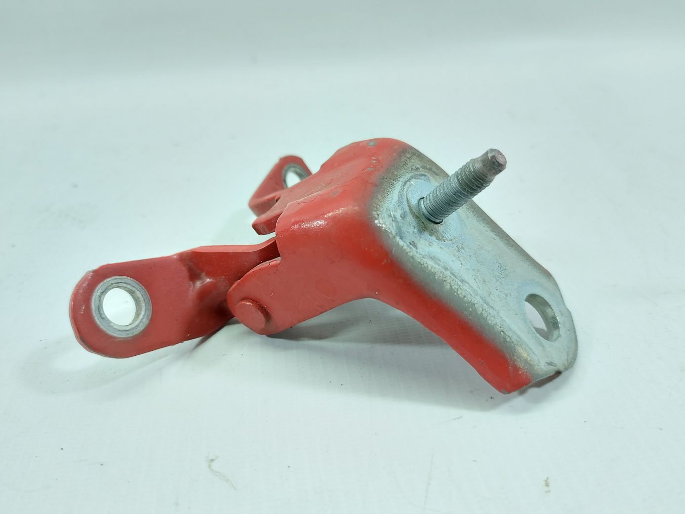 Fiesta. Петля двери передней левой нижняя Ford Fiesta 2011-2019 AE8Z5822811A Ford Fiesta