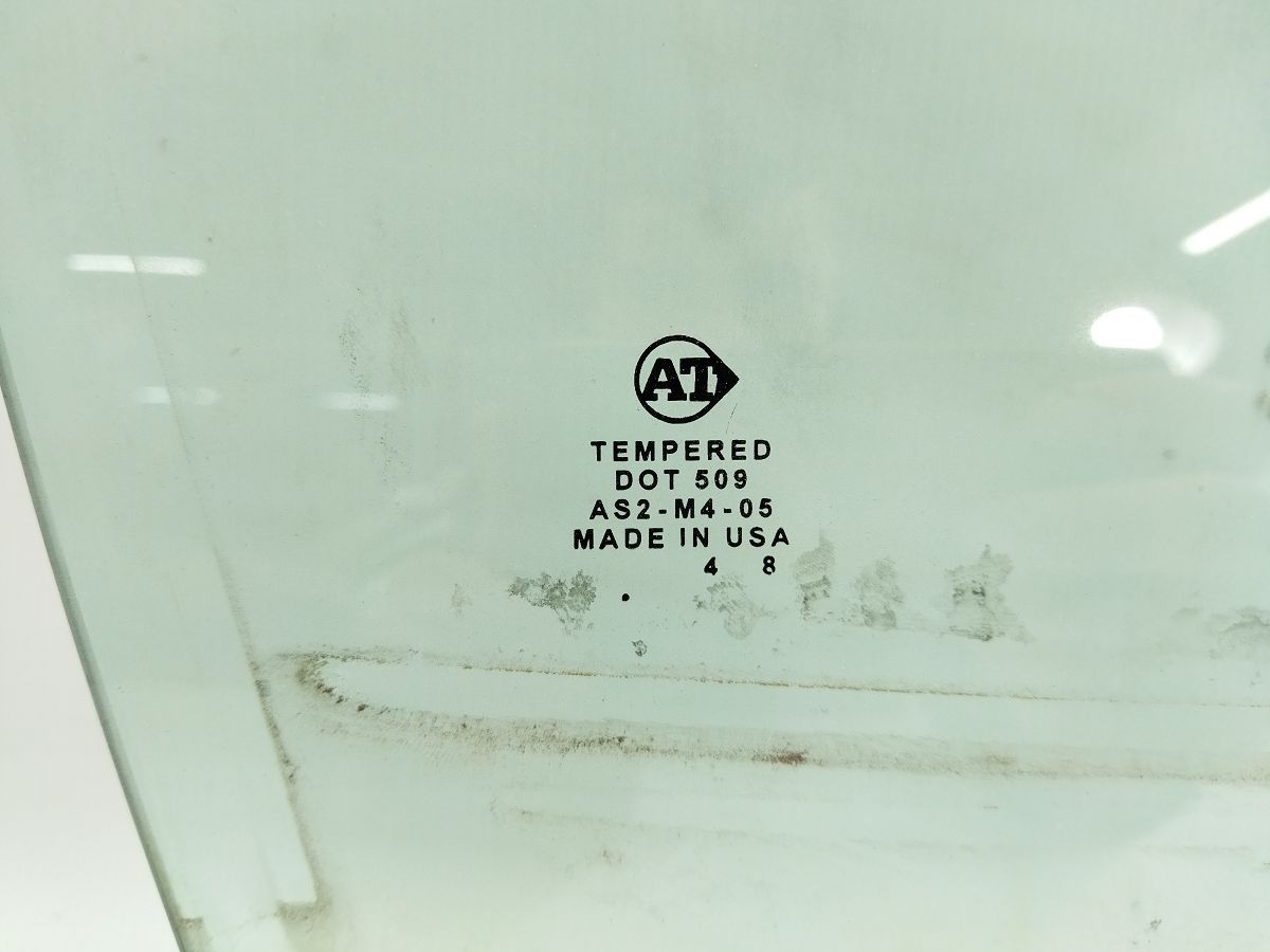 200 limited Скло дверей передньої правої Chrysler 200 Limited 2015-2017 68104918AA Chrysler 200 Limited 4