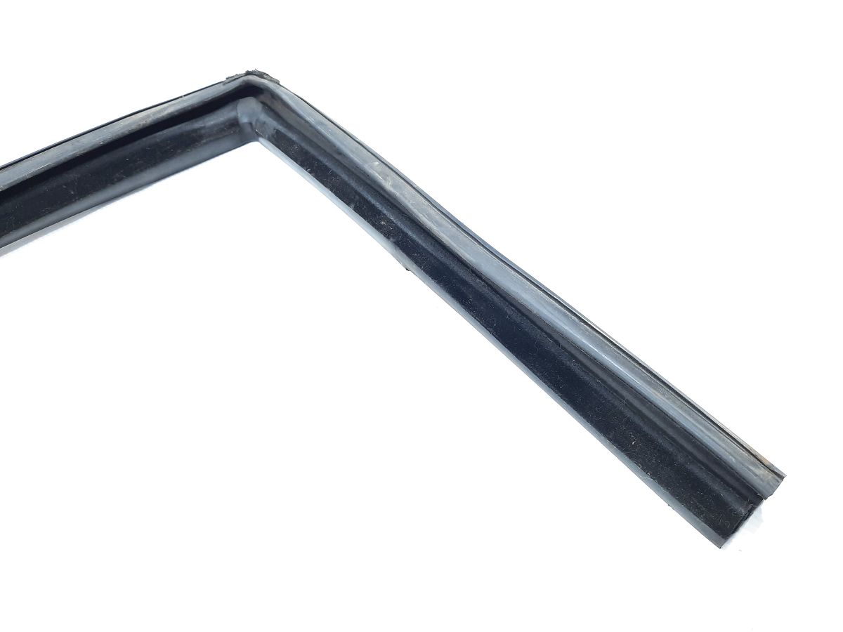 Avenger Направляющая резинка стекла двери задней левой Dodge Avenger 2011-2014 5074019AI Dodge Avenger 2