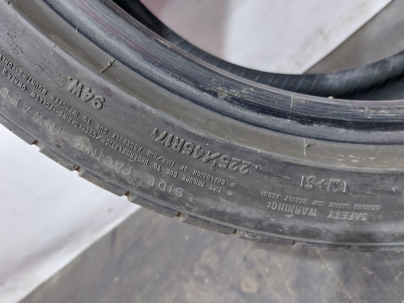 Всесезонные шины Резина GoodYear Eagle Sport 225/45R17 7