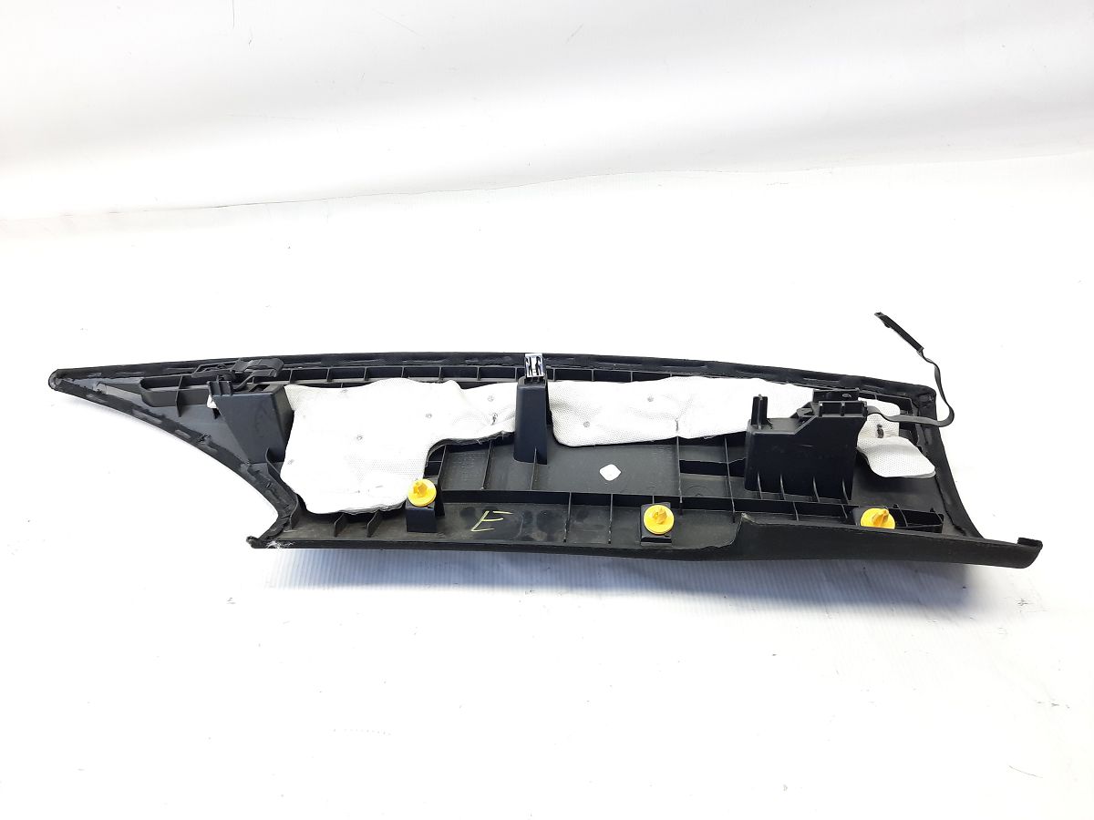 Charger Обшивка стійки задньої права верхня Dodge Charger 2011-2021 1KL82DX9AD Dodge Charger 4