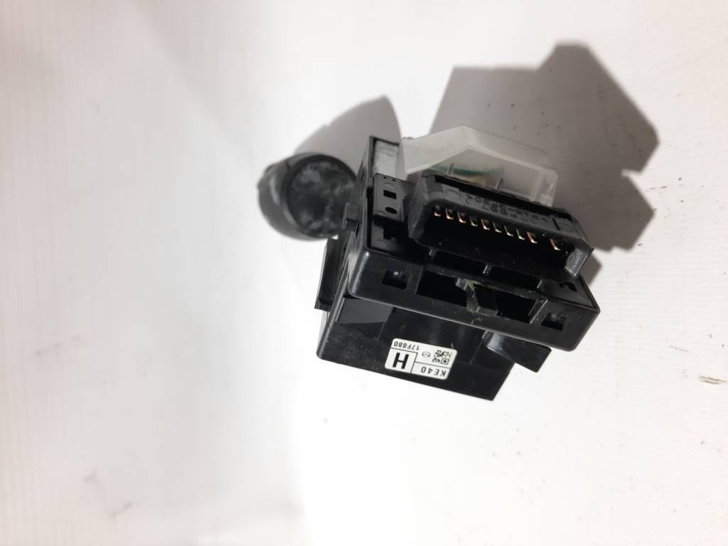 6 Подрулевой переключатель поворотников Mazda 6 2013-2019 KS02-66-122 Mazda 6 2