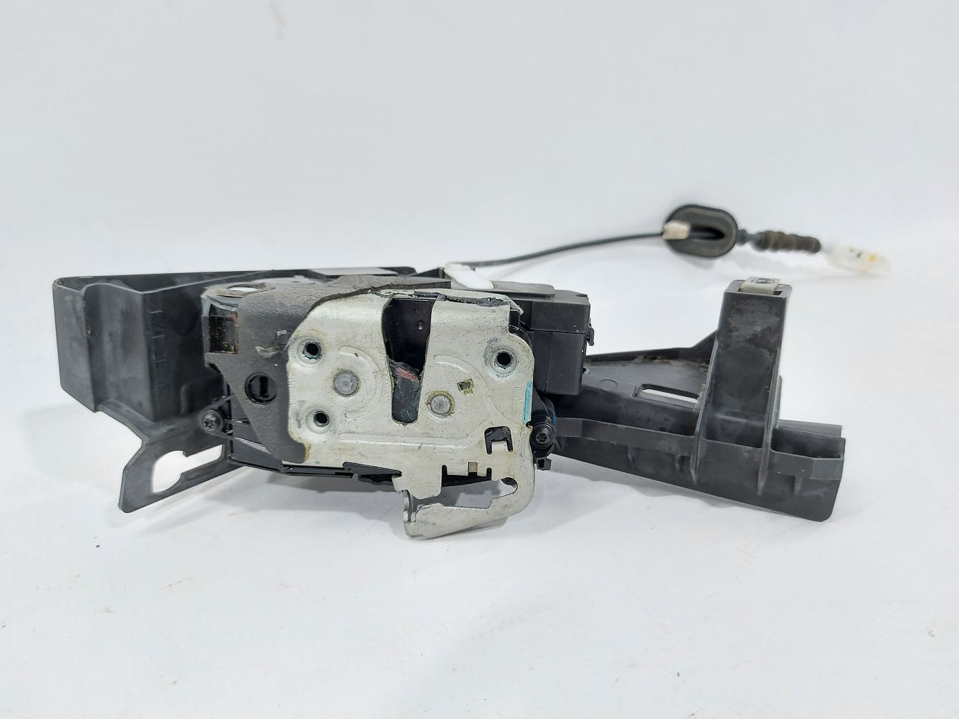 Fusion Замок дверей задньої лівої Ford Fusion 2013-2020 FT4Z5826413E Ford Fusion 14
