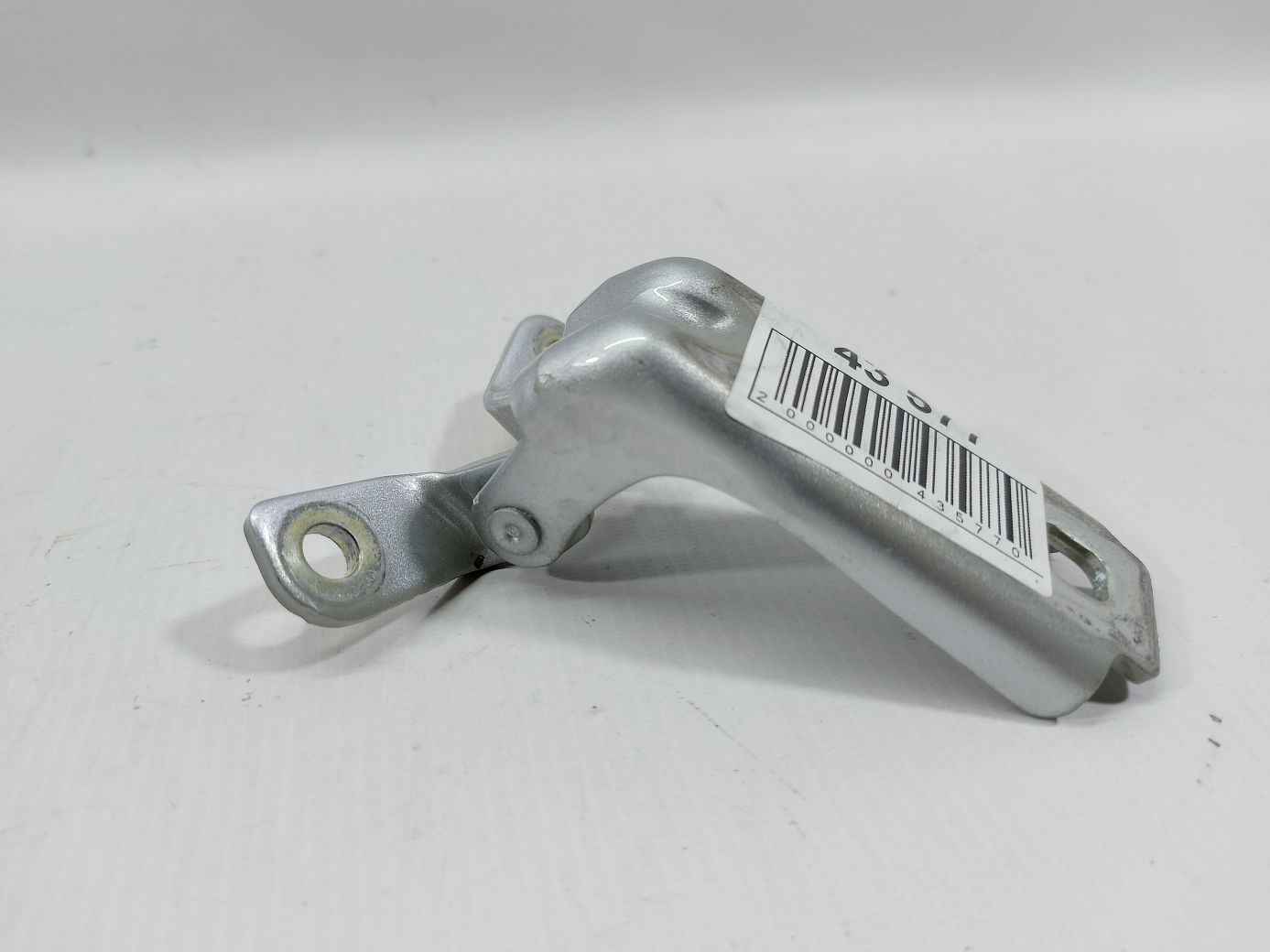 Ats. Петля двери передней левой нижняя Cadillac ATS 2013-2018 13501715 Cadillac ATS