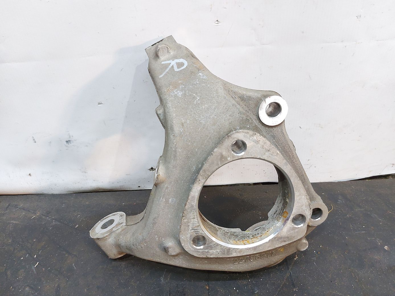 Equinox Поворотний кулак передній правий Chevrolet Equinox 2010-2017 22786978 Chevrolet Equinox 2