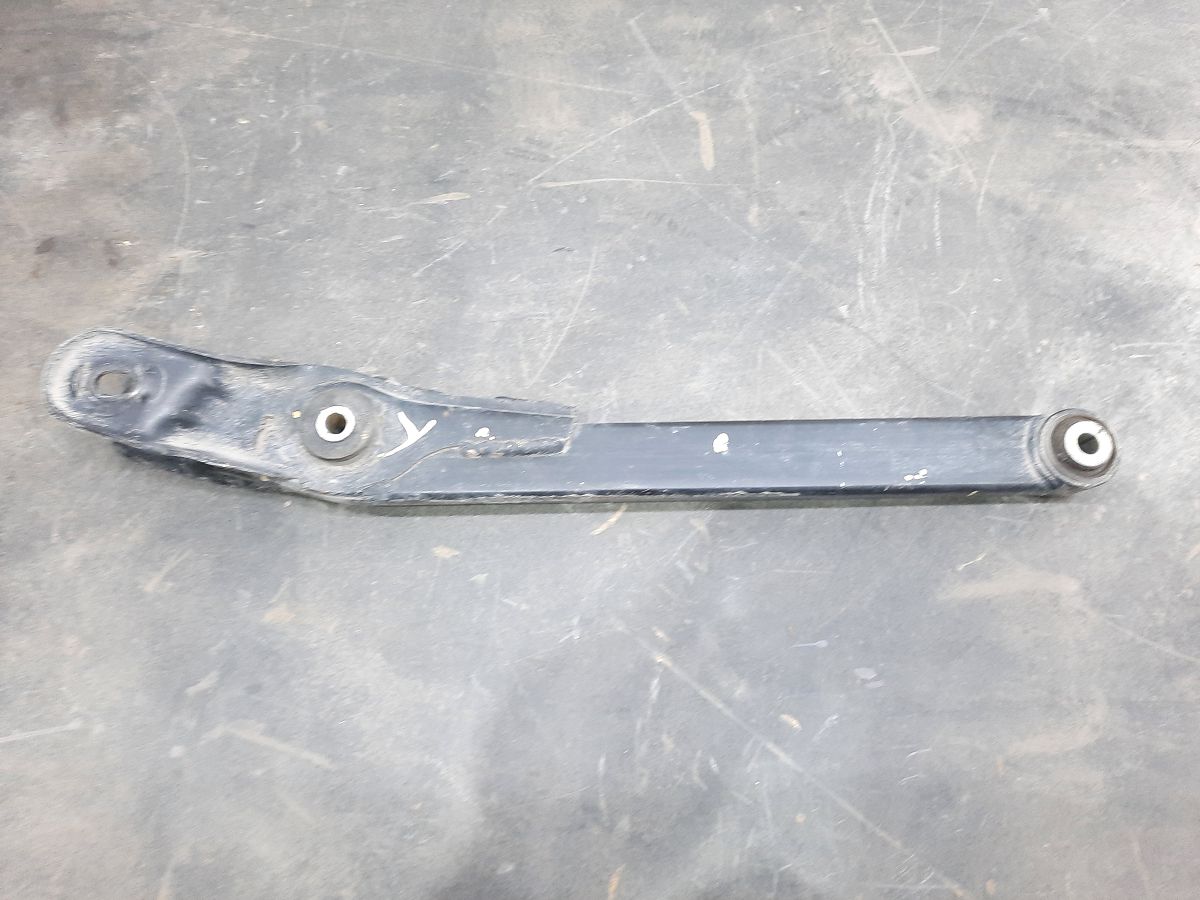 Dart Важіль задній лівий/правий нижній Dodge Dart 2013-2019 68080590AE Dodge Dart 25