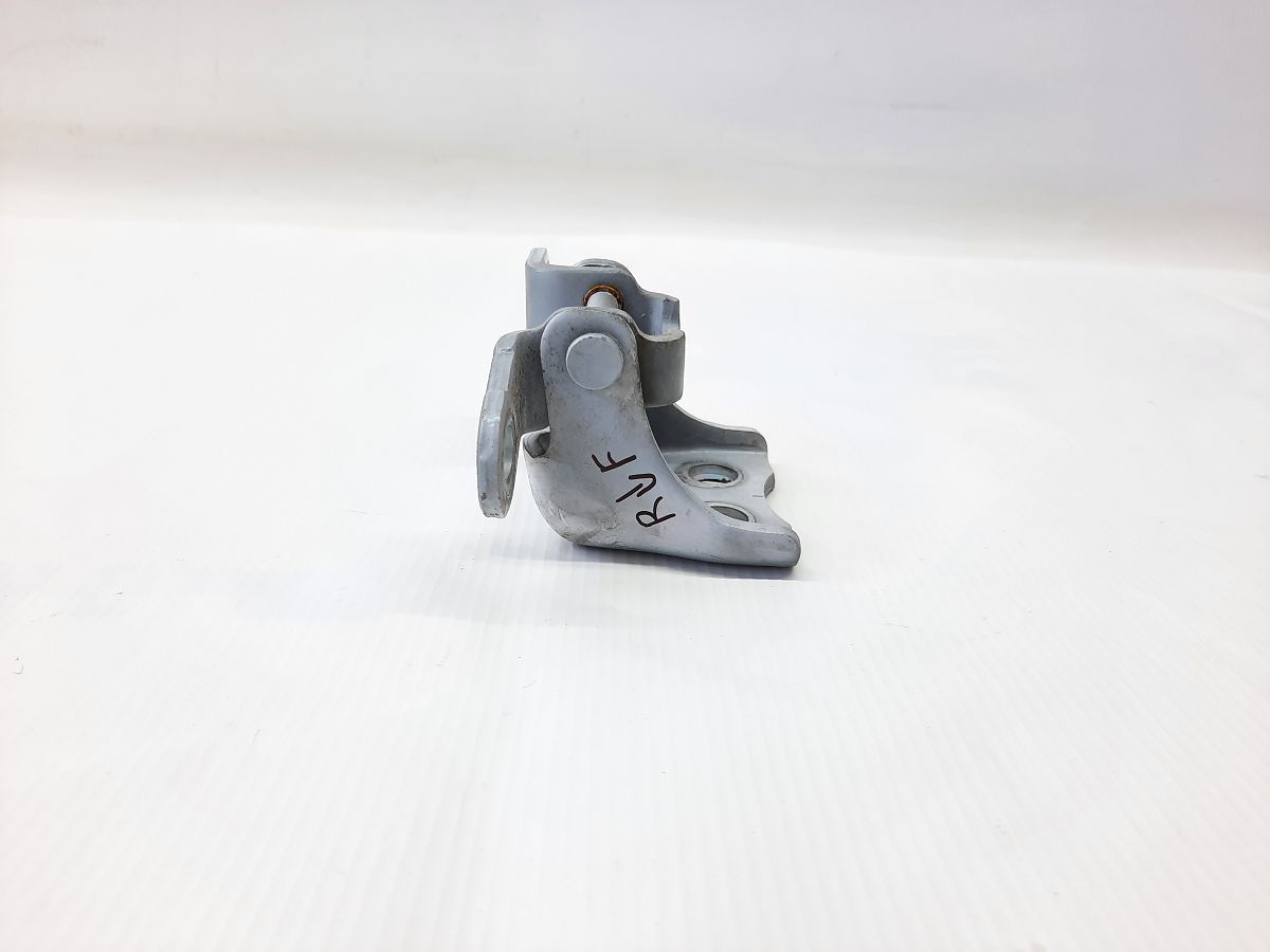 Insight Петля двери передней правой нижняя Honda Insight 2010-2014 67420TX4HO2ZZ Honda Insight 5 Insight Петля двери передней правой нижняя Honda Insight 2010-2014 67420TX4HO2ZZ Honda Insight 5