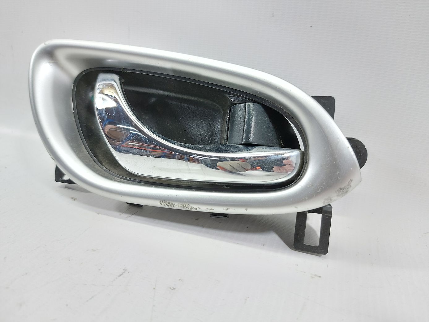  Ручка дверей передньої правої внутрішня (хром) Nissan Sentra `2013-2019 806703SG0C Nissan Sentra 2