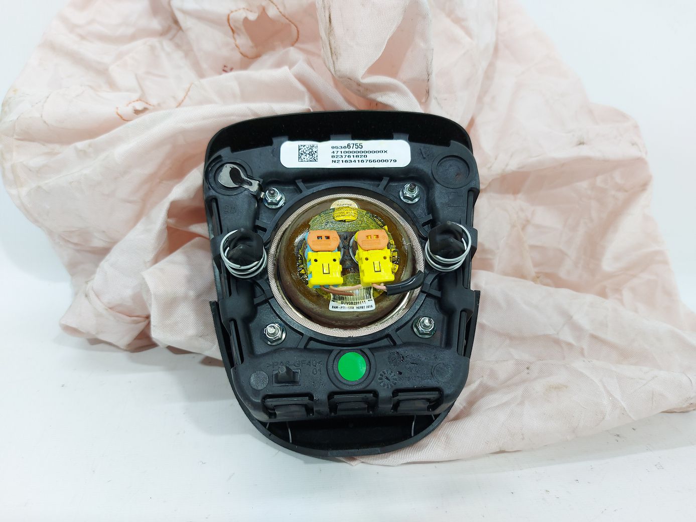 Trax Air Bag руля (сработавшая) Chevrolet Trax 2015-2021 42702564 Chevrolet Trax 2