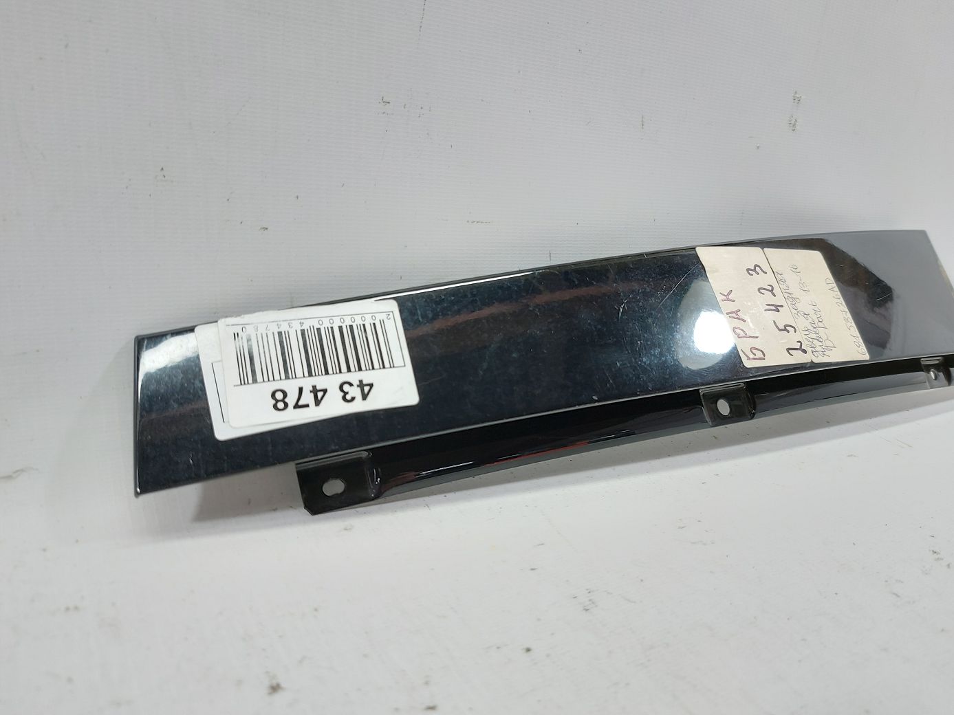 Dart Накладка стійки дверей задньої правої (глянець) Dodge Dart 2013-2016 68082732AF Dodge Dart 2