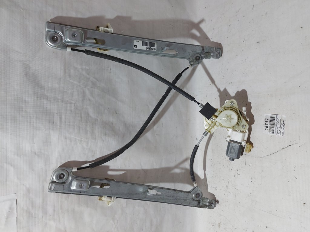 Compass. Склопідйомник дверей передньої правої (електричний) Jeep Compass 2007-2016 68002896AA Jeep Compass