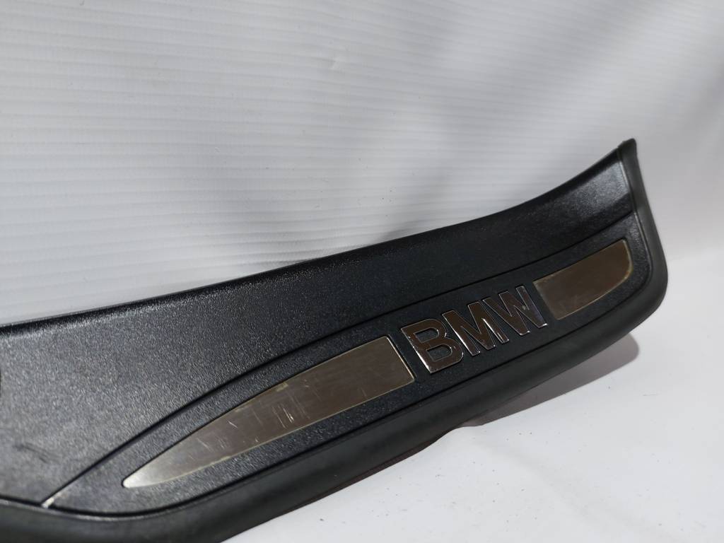 328i xdrive Обшивка порога заднього права BMW 328i xDrive 2009-2012 51477172298 BMW 328i xDrive 2