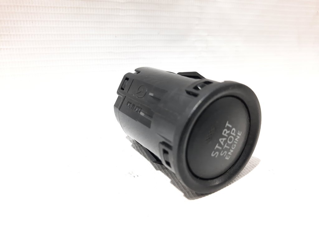 3 Кнопка старт-стоп Mazda 3 2014-2019 BJS7663S0 Mazda 3 6