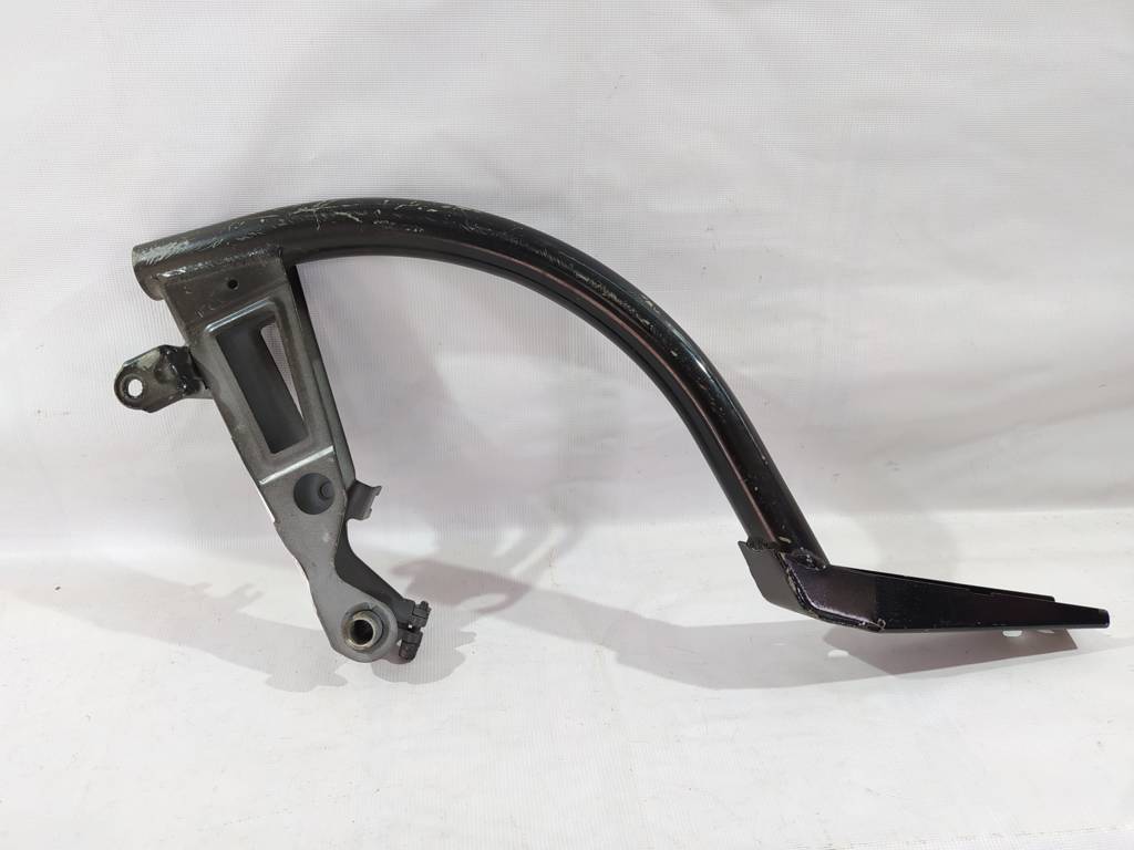 Regal. Петля крышки багажника правая Buick Regal 2011-2017 22944915 Buick Regal