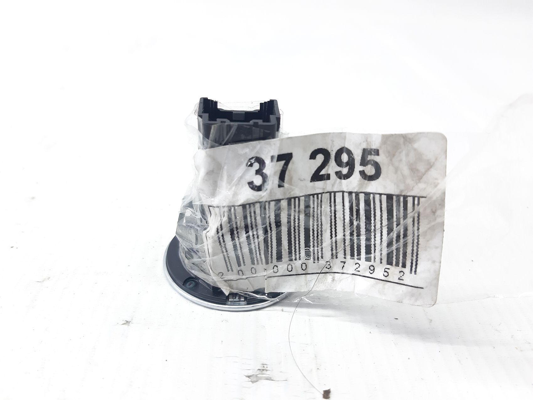 Malibu Кнопка старт-стоп Chevrolet Malibu 2016-2020 84179562 Chevrolet Malibu 7