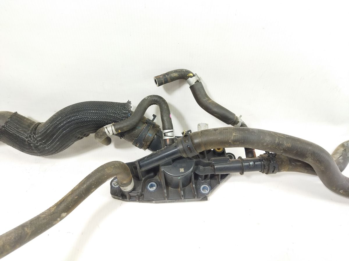 Sentra Фланець системи охолодження Nissan Sentra 2013-2019 110603RC1 Nissan Sentra 2