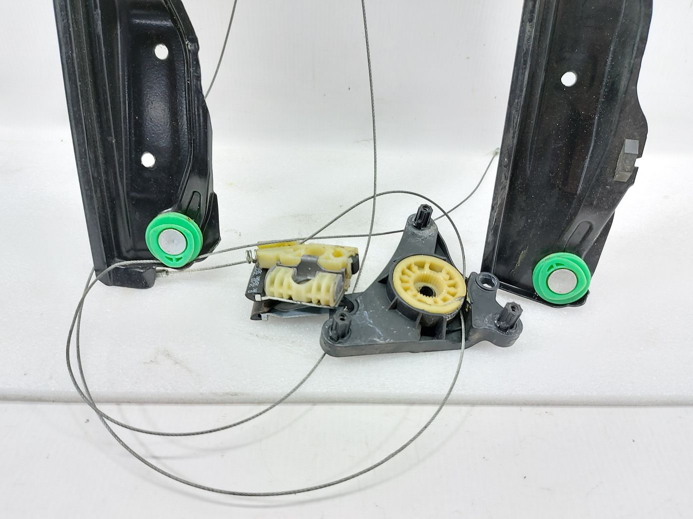 Tiguan Стеклоподъемник двери передней правой Volkswagen Tiguan 2009-2018 5N0837462 Volkswagen Tiguan 2