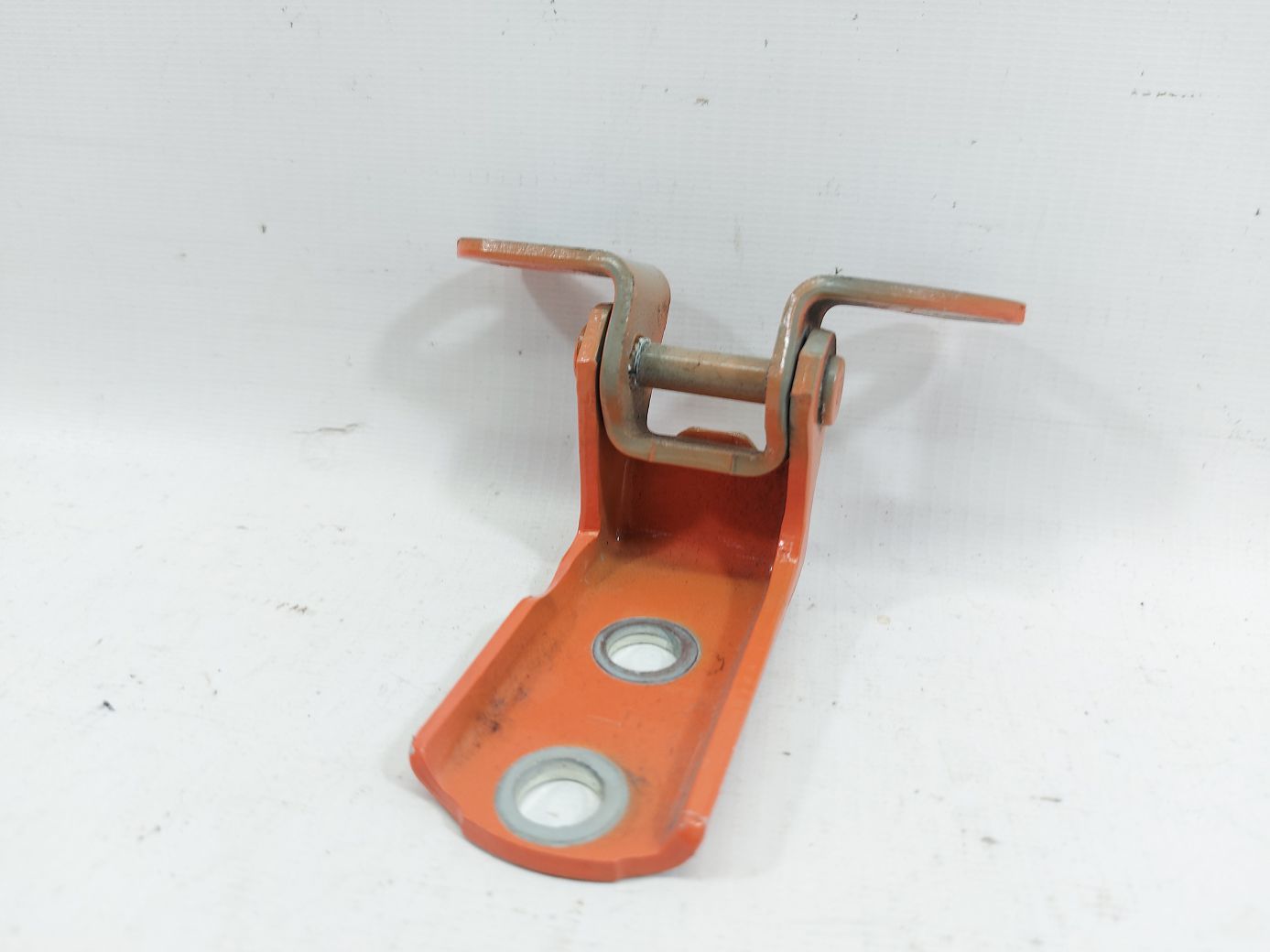 Крепления. Петля дверей задньої лівої Toyota Prius C 2012-2019 6878052031 Toyota Prius C