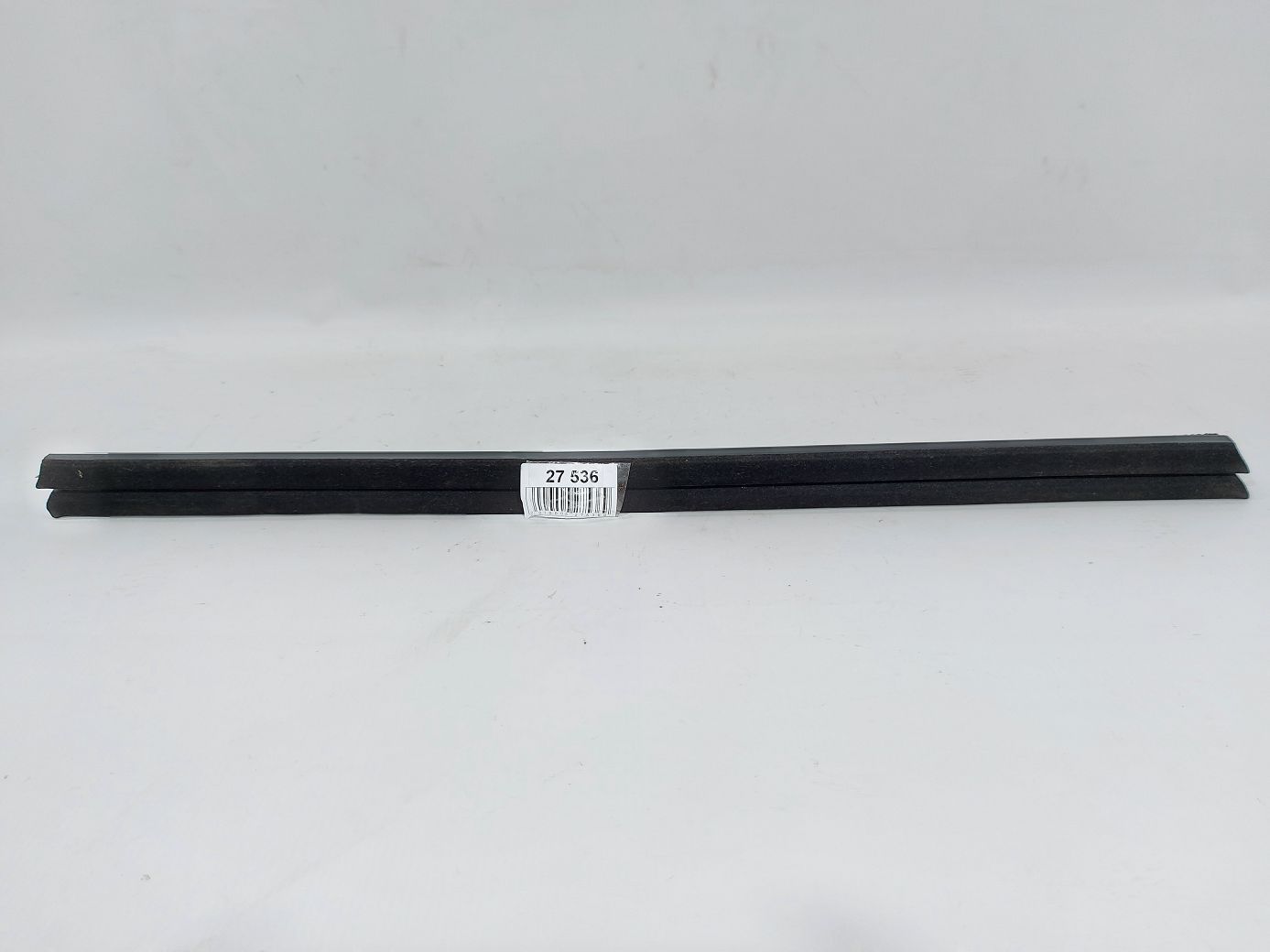 Fusion Уплотнитель стекла нижний двери задней внутренний правый Ford Fusion 2013-2020 DS7Z5425860B Ford Fusion 4