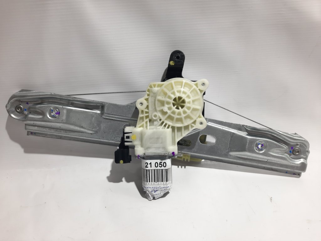 Focus. Склопідйомник дверей задньої правої Ford Focus 2012-2018 CM5Z5827000A Ford Focus Focus. Склопідйомник дверей задньої правої Ford Focus 2012-2018 CM5Z5827000A Ford Focus