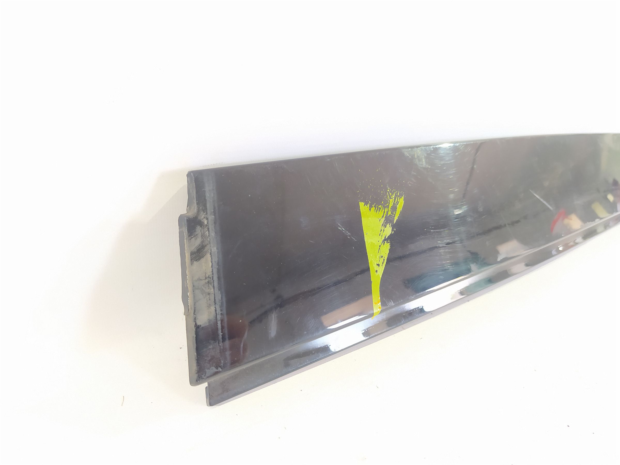 Tiguan Накладка арки двери задней правой боковая Volkswagen Tiguan 2009-2018 5N0839902A03C Volkswagen Tiguan 2 Tiguan Накладка арки двери задней правой боковая Volkswagen Tiguan 2009-2018 5N0839902A03C Volkswagen Tiguan 2