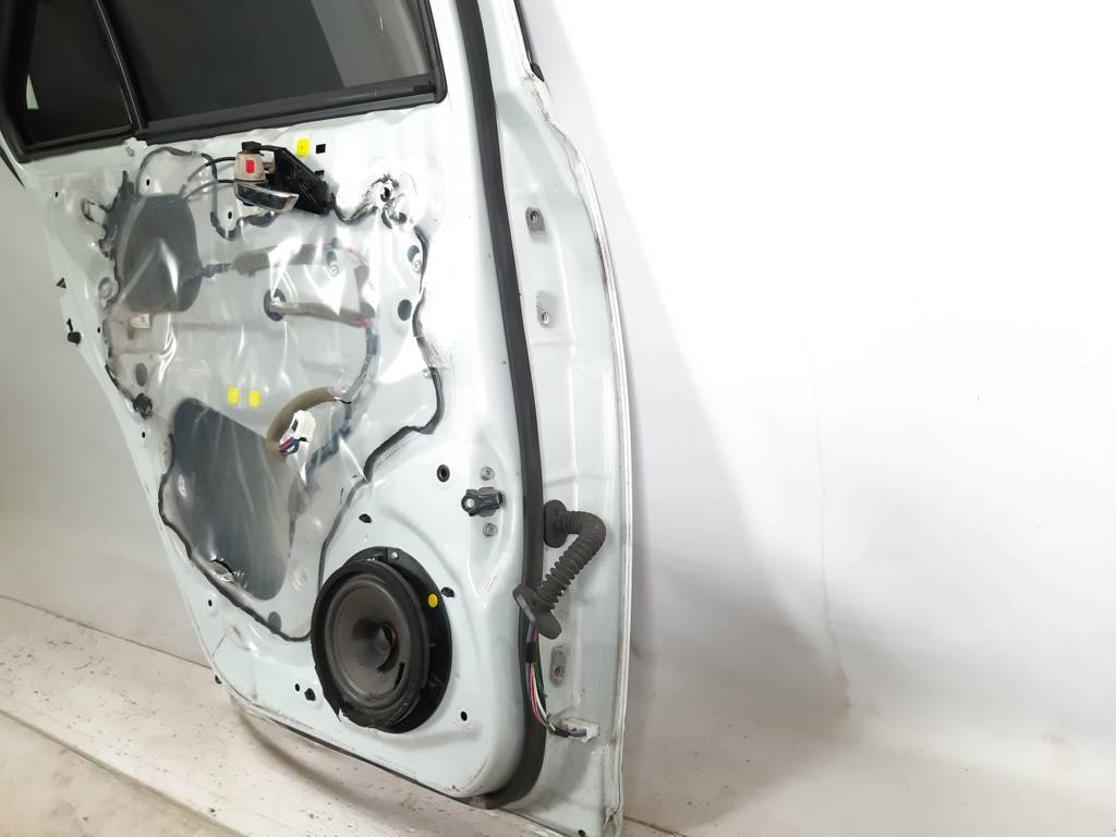 Kizashi Двері задні ліві голі Suzuki Kizashi 2009-2019 6800457820000 Suzuki Kizashi 5