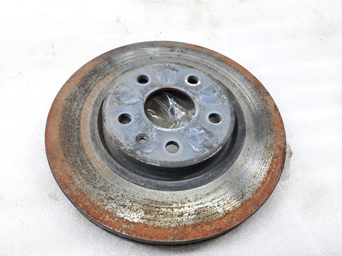 Regal. Диск тормозной передний левый/правый Buick Regal 2014-2017 23118526 Buick Regal